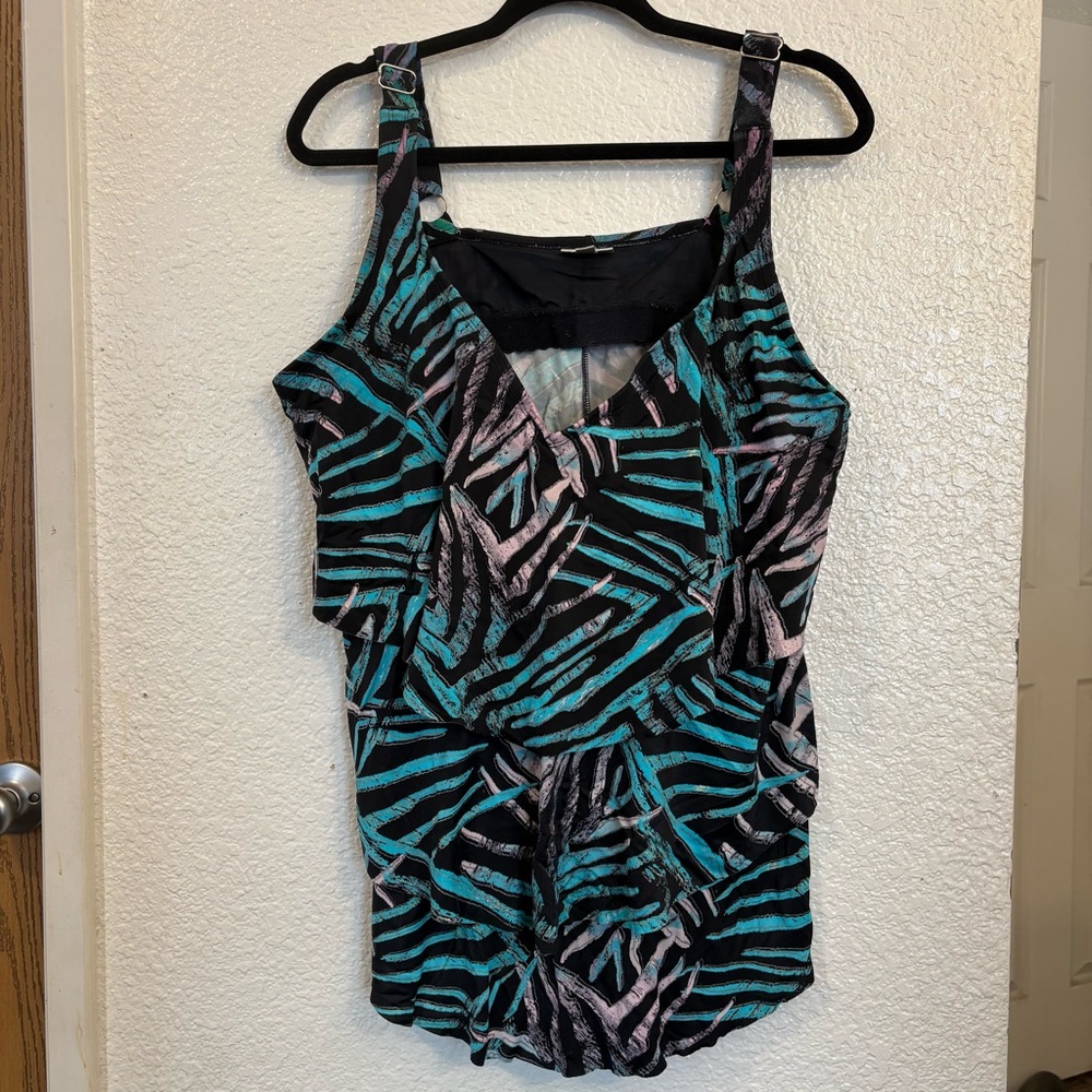 Avenue Plus Size 22 Tankini Swim Top Black Teal Abstract Flowy Lined Adju Straps